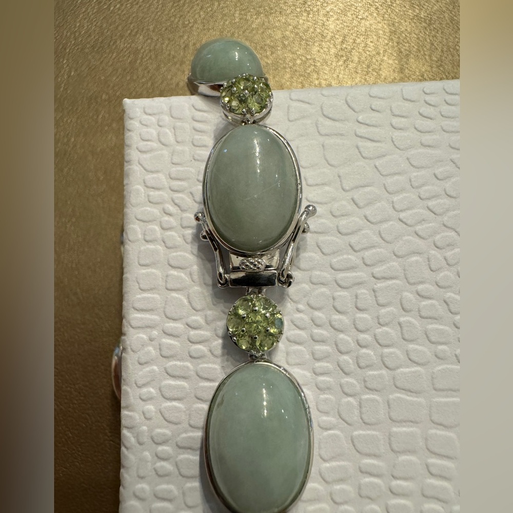 Sterling Silver Light Green Stone and Jewel Bracelet